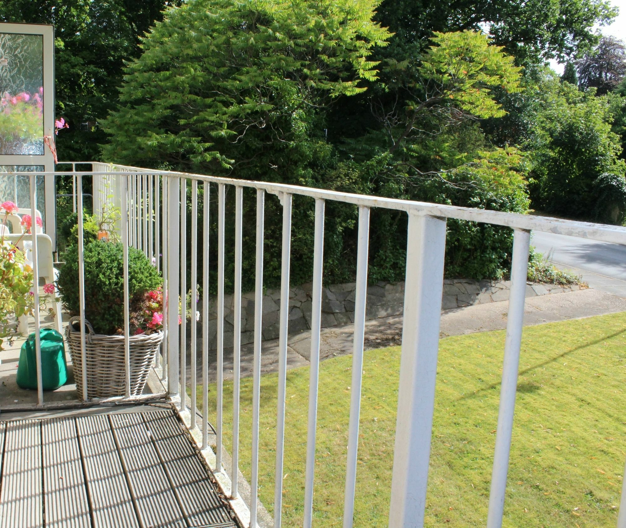 Doncaster - Boswell - Large Balcony Apartment - 2 Double Beds - 2 Bedrooms - Close To Town & Racecourse - Off Street Parking 2 Cars - Fast Wifi Exterior foto